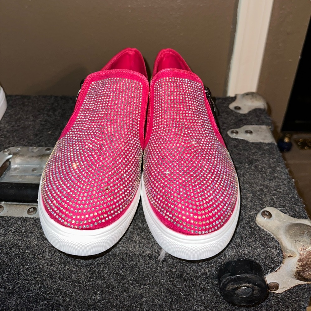 Size 9 rhinestone shoes